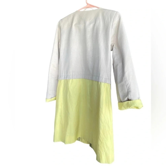 TAHARI Tahari Marisol Colorblock Collarless Coat in Lemon
Orchard - Picture 8 of 11